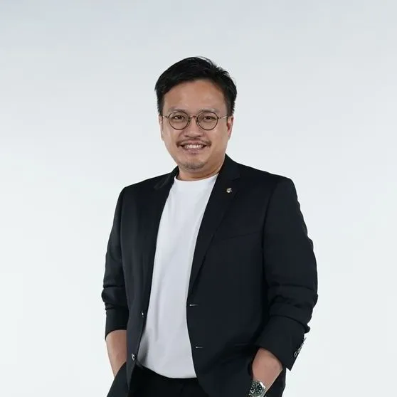 team-image